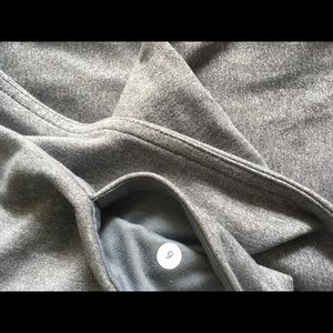 Lululemon grey short leggings cropped